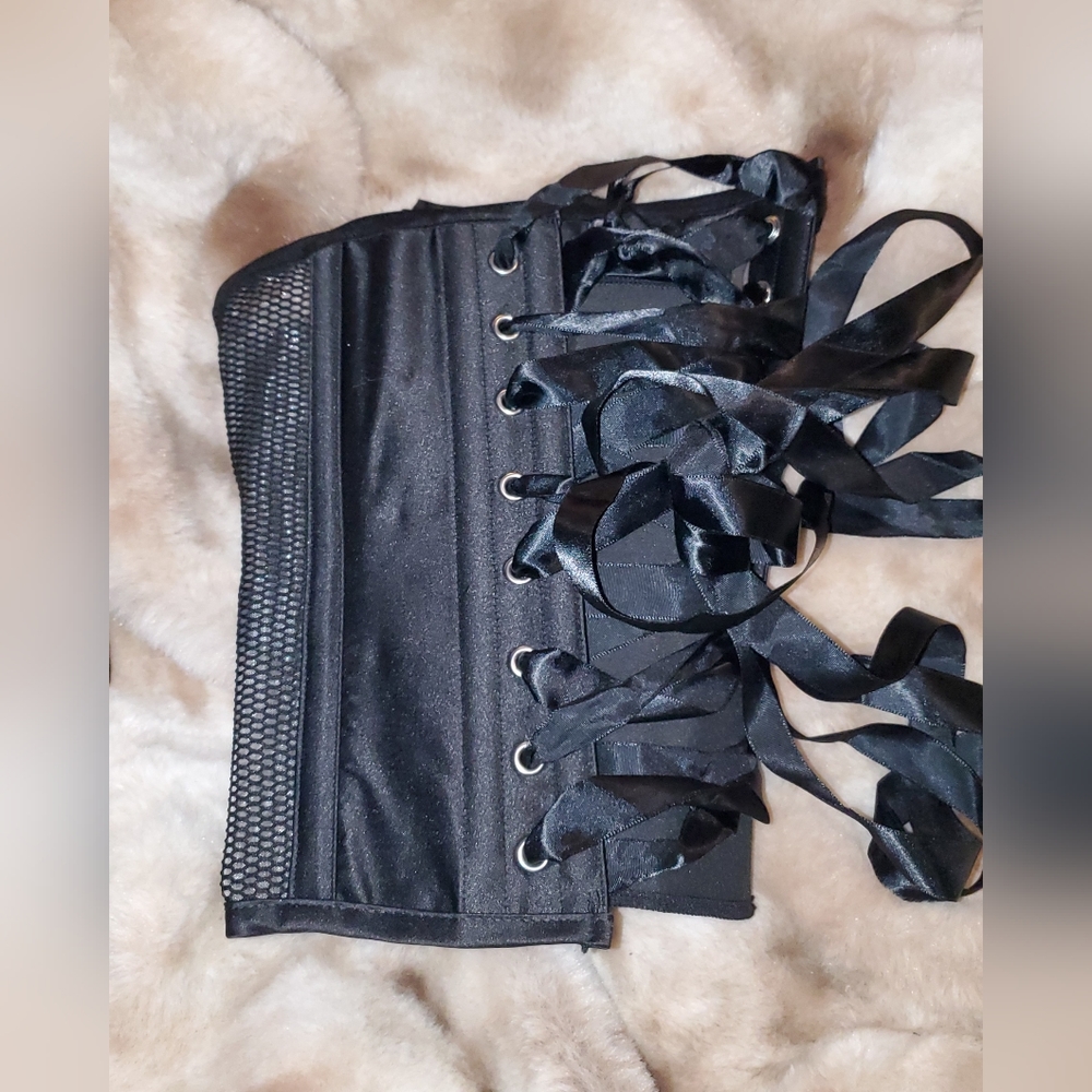 ♡SALE♡ M,L,or XL Corset Waist Cincher FoH - Picture 15 of 15